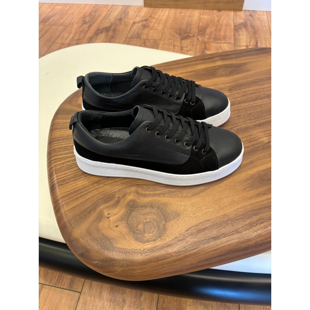 4226 Siyah Süet Detaylı Beyaz Taban Hakiki Deri Erkek Sneakers