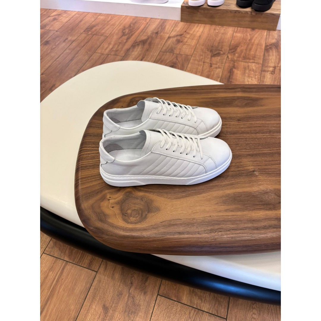 4253 Beyaz Dikiş Detaylı Hakiki Deri Erkek Sneakers