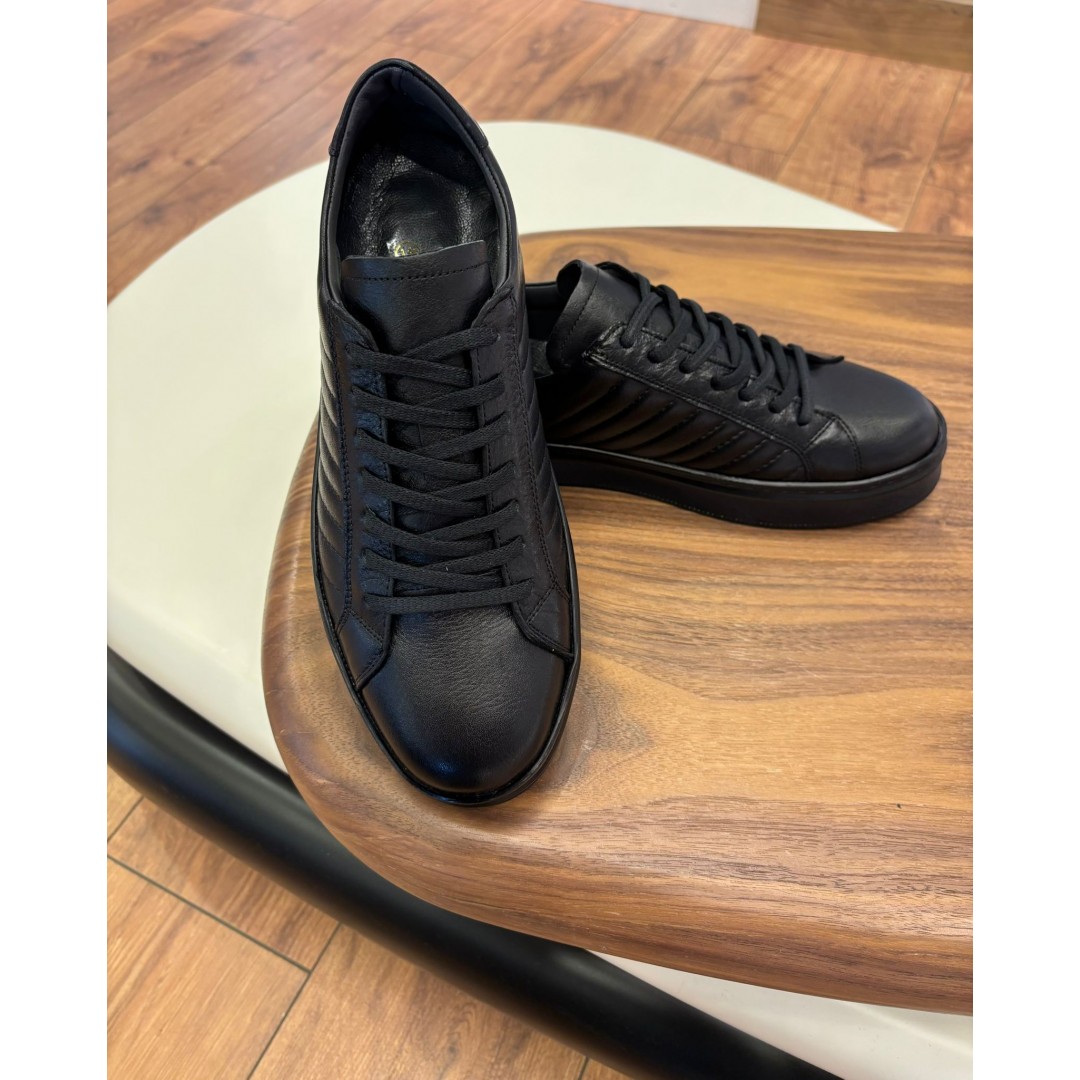 4253 Siyah Dikiş Detaylı Hakiki Deri Erkek Sneakers