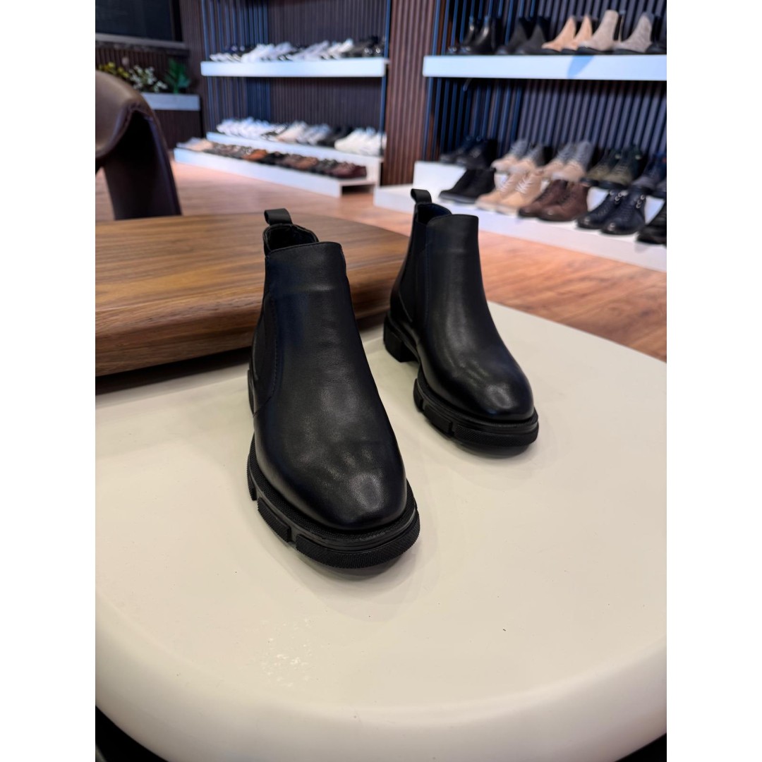 5638 Siyah Cilt Hakiki Deri Bot