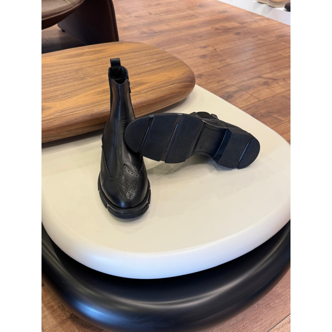 5608 Siyah Cilt Hakiki Deri Bot