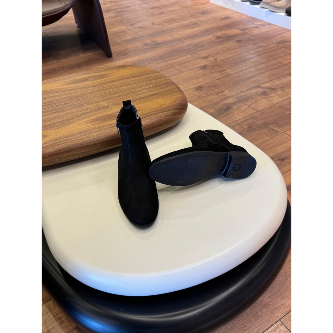 9106 Siyah Fermuarlı Nubuk Hakiki Deri Bot