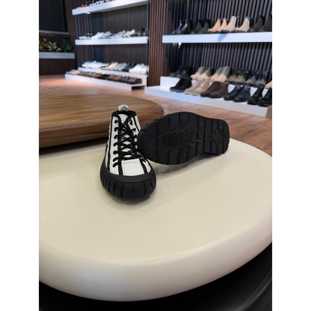 5620 Beyaz Hakiki Deri Bot